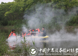 小学生军事夏令营的训练些内容是什么？