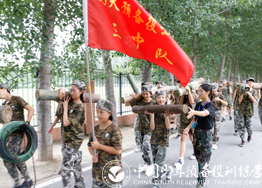 军事夏令营有哪些趣味活动？