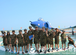 中学生参加军事夏令营能学到什么？